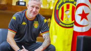 Fotbal: Laurenţiu Reghecampf a revenit la Esperance de Tunis