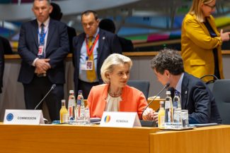 Nicuşor Dan spune că a vorbit cu colegii din Consiliul European despre criza politică din România: Unii dintre ei au avut curiozitatea şi le-am explicat viziunea pe zilele următoare, ce consider important pe termen mediu şi lung