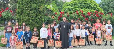 Timiș/ Protopopul Pereș, de Ziua Copilului: Darurile Bisericii Dacia pentru nevoiași, rază de bucurie