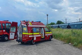 Neamț: Copil de 12 ani, la spital, după ce s-a electrocutat pe un vagon de tren, în gara Târgu-Neamț