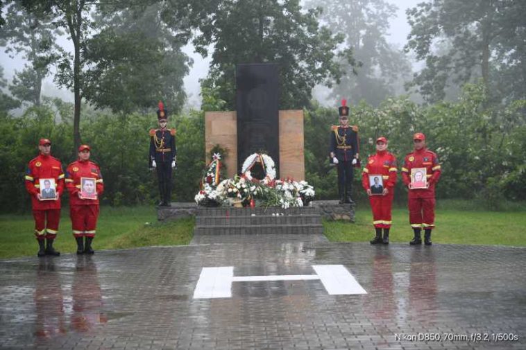 DSU: Zece ani de la tragedia aviatică SMURD; ceremonie de comemorare, în Republica Moldova