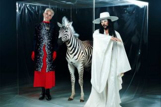 Empire of the Sun, cunoscutul duo australian, concertează la Arenele Romane pe 14 iunie
