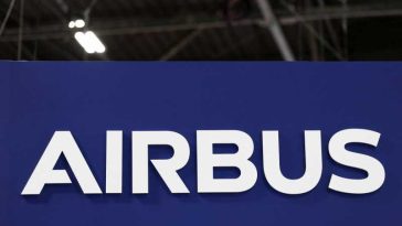Un avion modificat al Airbus pentru curse aeriene ultra-lungi a finalizat zborul inaugural
