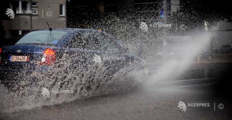 Vreme instabilă, cu intensificări ale vântului și averse în București, până joi seara (meteorologi)