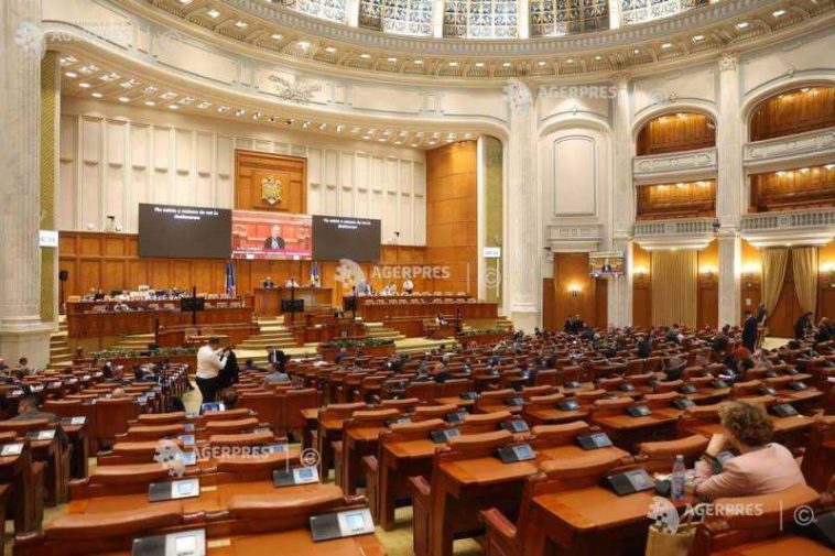 Camera Deputaților: 42 de proiecte de lege – respinse de plen; niciun proiect adoptat