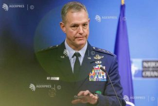 NATO: SUA cer aliaților europeni și Canadei să își crească rapid contribuția la forțele aeriene și navale