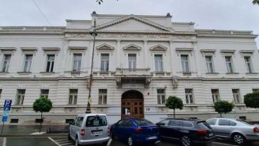 Protest Finanțe/Arad: Toți cei 380 de angajați de la AJFP au rămas acasă, ca formă de protest