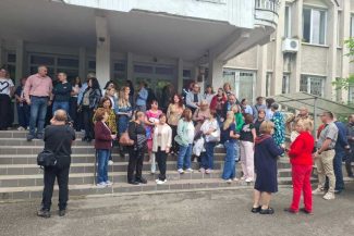Protest salarizare/Hunedoara: Birouri goale la AJFP, angajații au plecat acasă