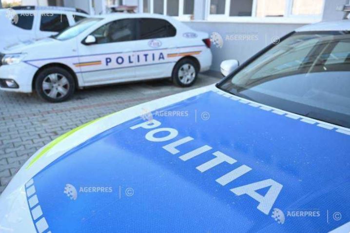 Peste 30 de percheziții legate de tăieri ilegale de arbori, furt de lemne și gestionarea deșeurilor și anvelopelor uzate