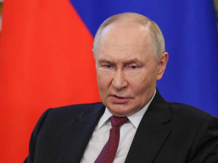 Kremlinul susține că Putin a fost informat despre scrisoarea lui Zelenski