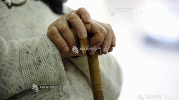 REPORTAJ Dolj: Bătrânii singuri și schimbarea structurii familiei rurale – costul social al migrației și al scăderii natalității