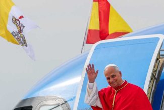 Papa Leon al XIV-lea a aterizat la Madrid, prima etapă a unei vizite de șapte zile în Spania