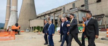 Bolojan, în vizită la centrala Mintia: Vor începe testele de interconectare dintre centrală și stația electrică
