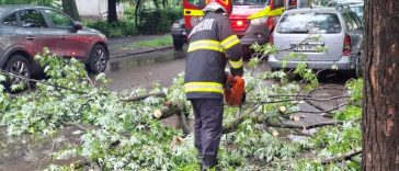 DSU: Fenomenele meteo au produs efecte în 29 de localități din 10 județe și în București