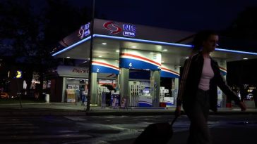 SUA acordă grupului MOL mai mult timp pentru cumpărarea companiei NIS din Serbia