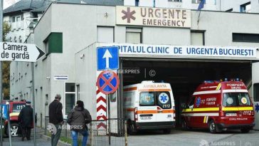 DGPMB: Polițiști de la Omoruri anchetează decesul unui rezident găsit inconștient într-un grup sanitar de la un spital