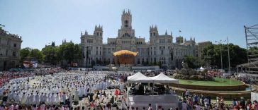 Peste 1,2 milioane de oameni au asistat la Madrid la slujba oficiată de Leon al XIV-lea