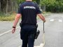 VIDEO Galați: Un șarpe lung de doi metri, îndepărtat de jandarmi după ce a fost observat de un grup de copii pe biciclete