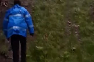 Buzău: Doi turiști rătăciți pe munte, salvați de jandarmi după o operațiune de cinci ore (GALERIE FOTO/VIDEO)