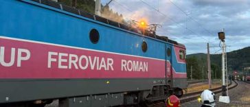 Prahova: Incendiu în gara Sinaia la locomotiva unui tren care transporta motorină