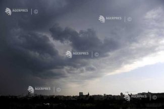Cod galben de furtuni în București și 14 județe, pe parcursul zilei de luni
