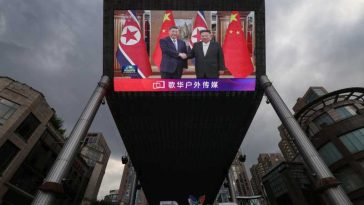 Xi îndeamnă la consolidarea schimburilor diplomatice și militare în cadrul summitului său cu Kim Jong-Un