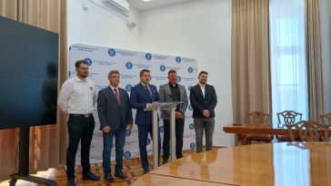 Arad: Nouă primării se asociază cu producători de vin pentru a salva podgoria județului