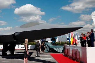 Berlinul și Parisul abandonează avionul de luptă franco-german, blocat de luni de zile