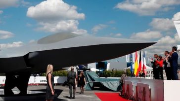 Berlinul și Parisul abandonează avionul de luptă franco-german, blocat de luni de zile
