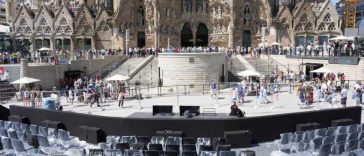 Papa Leon al XIV-lea a ajuns la Barcelona, în ajunul unei liturghii la Sagrada Familia