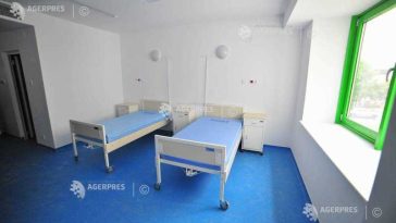 Dâmbovița: Medic șef de secție, reținut pentru mită; lua între 100 și 400 de lei de la pacienți