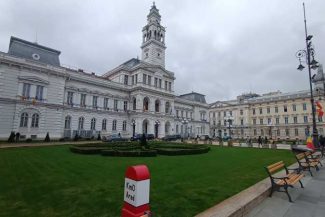Primăria Arad, penalizată cu 37.000 de lei de instanță pentru întârzierea asfaltării unei străzi