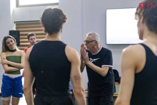 FITS 2026: ‘Valparaiso Vals’, noul spectacol semnat de Gigi Căciuleanu – prezentat în avanpremieră