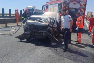 Arad: Trafic deviat de pe autostrada A1 în urma unui cu accident cu trei răniți