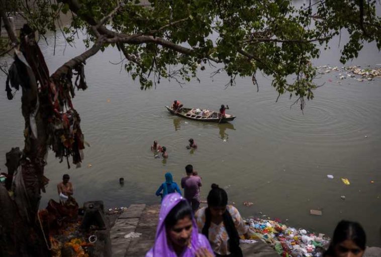 India confirmă că lucrează la întreruperea accesului Pakistanului la apa din fluviile sale