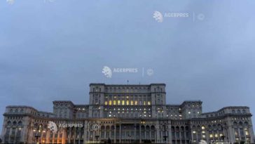 Palatul Parlamentului, iluminat festiv în perioada festivalului KIMARO