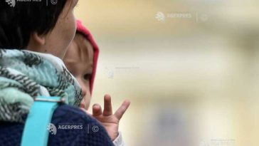 Galați: Cei doi frați ai copilului de 2 ani găsit decedat în locuință vor fi preluați de Protecția Copilului