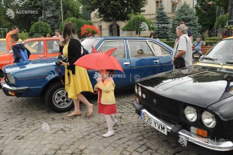 Vaslui: 50 de automobile Dacia de epocă vor fi expuse pe 13 iunie la Întâlnirea Națională Dacia Clasic