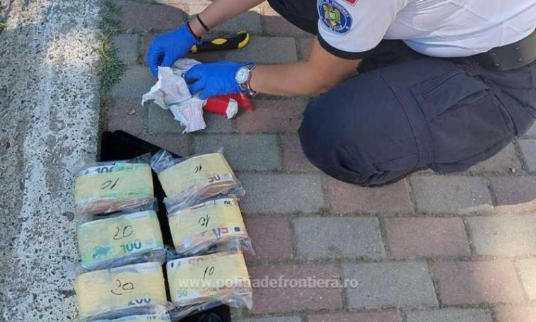 IGPF: Peste 343.000 de euro, descoperiți ascunși într-un microbuz condus de un ucrainean urmărit internațional