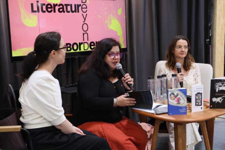 AUTORI CONTEMPORANI/ Poeta Nadejda Radulova: Literatura nu ne salvează, dar explică foarte bine lucrurile