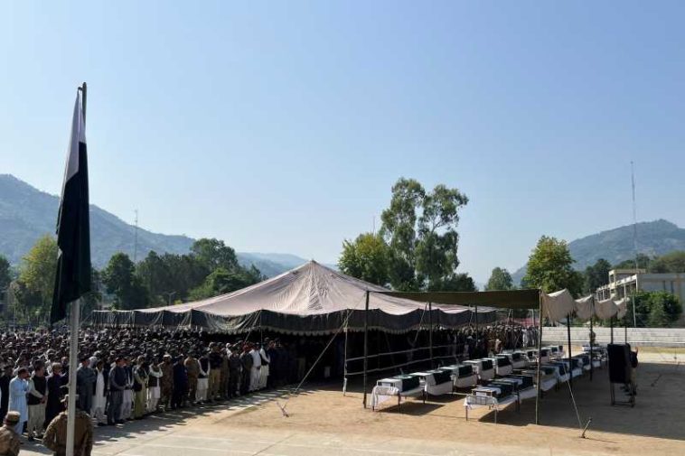 Prăbușirea unui elicopter militar în Kashmirul pakistanez soldat cu circa 20 de morți (bilanț AFP)