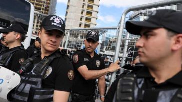 Actori și cântăreți din Turcia, reținuți într-o vastă operațiune antidrog