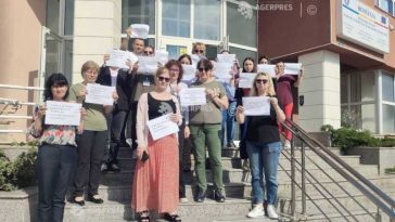 Tulcea: Angajații din Casa Județeană de Pensii, în grevă japoneză
