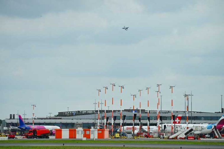 Zona de securitate de pe aeroportul din Hamburg, evacuată din cauza unui ‘incident polițienesc’