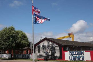 Regatul Unit: 19 arestări în urma violențelor anti-imigrație de la Belfast