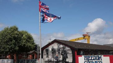 Regatul Unit: 19 arestări în urma violențelor anti-imigrație de la Belfast