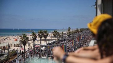 100.000 de oameni au participat la Parada Gay din Tel Aviv, organizată după o pauză de doi ani
