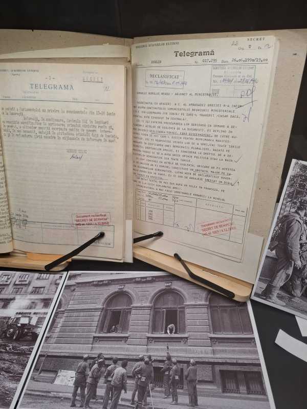 MAE: Expoziția despre Mineriada din 1990 se poate vizita gratuit duminică până la ora 19:30
