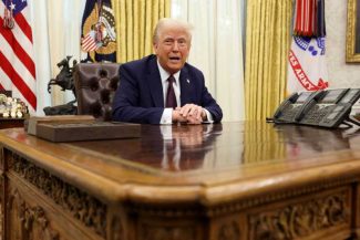 Trump spune că acordul cu Iranul este finalizat, autorizează redeschiderea Strâmtorii Ormuz