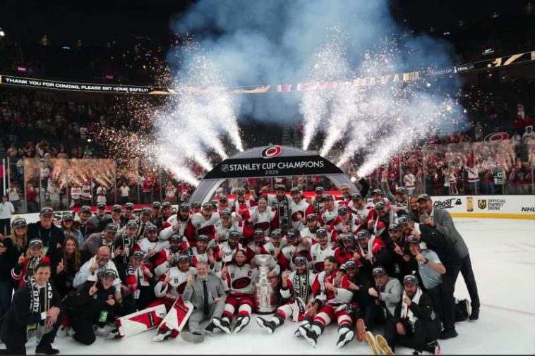 Hochei: NHL – Echipa Carolina Hurricanes a câștigat Cupa Stanley, după o așteptare de 20 de ani